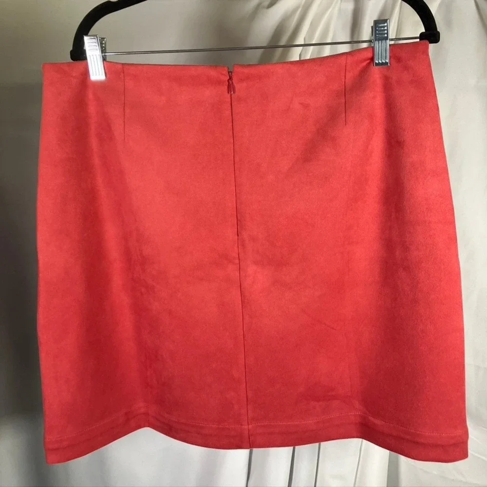 LOFT Outlet Coral Faux Suede‎ Mini Skirt Pockets Women's Size 12 New Fall